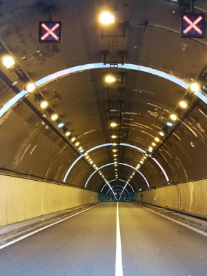 Tunnel Reflective Rings